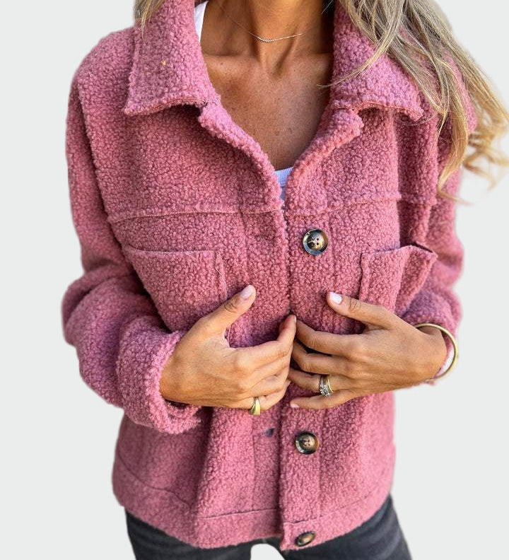 Elegantiškas ir Šiltas Paltas Rudeniui