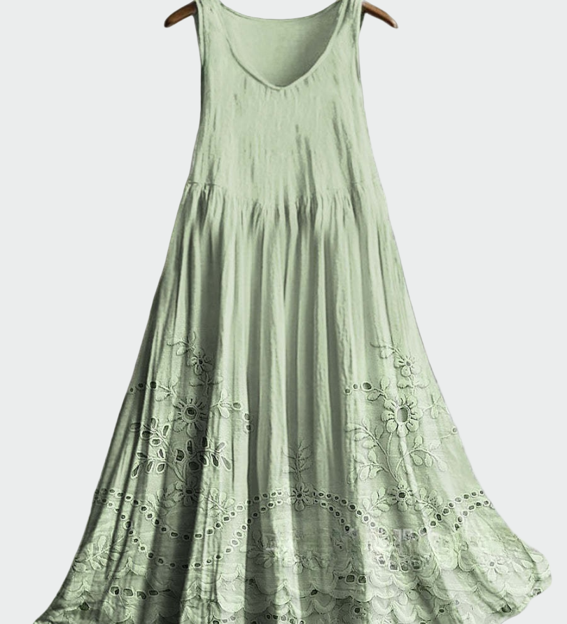 Suknelė su Anglų Nėriniu