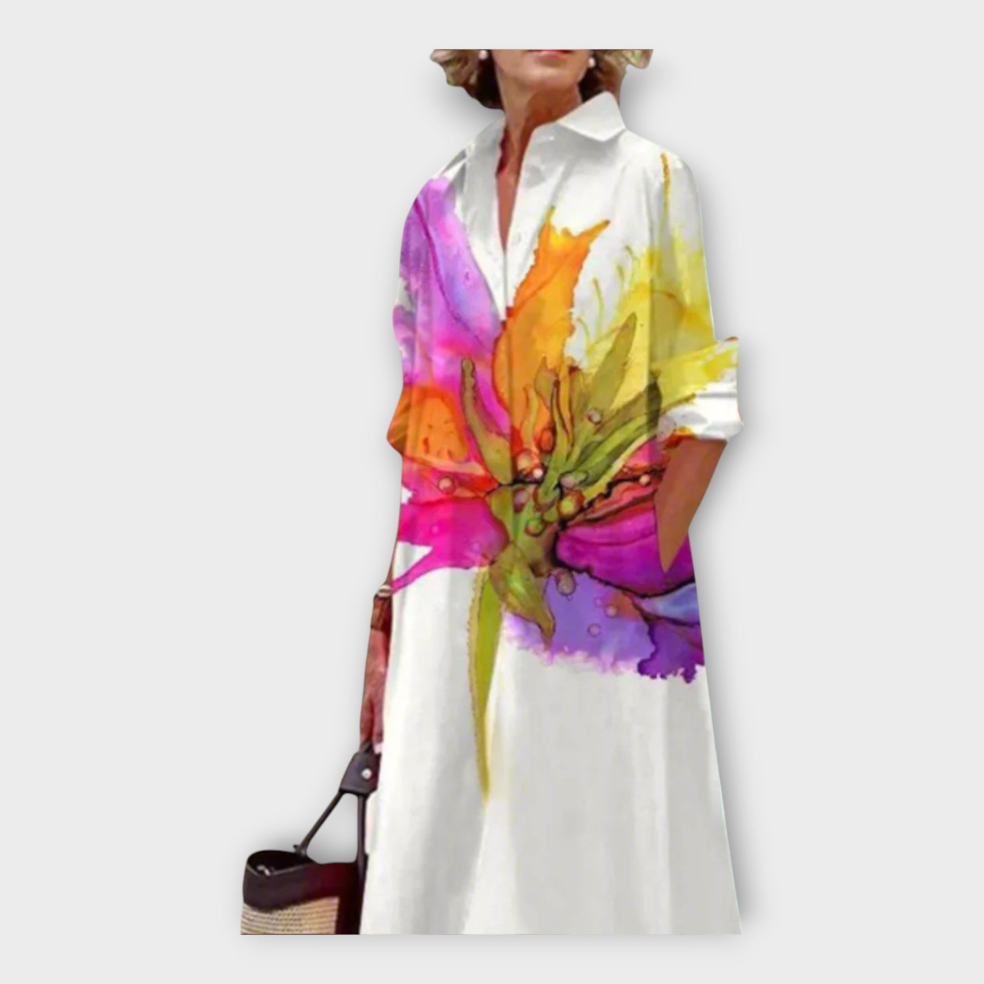 Rankų darbo suknelė su geometriniu raštu