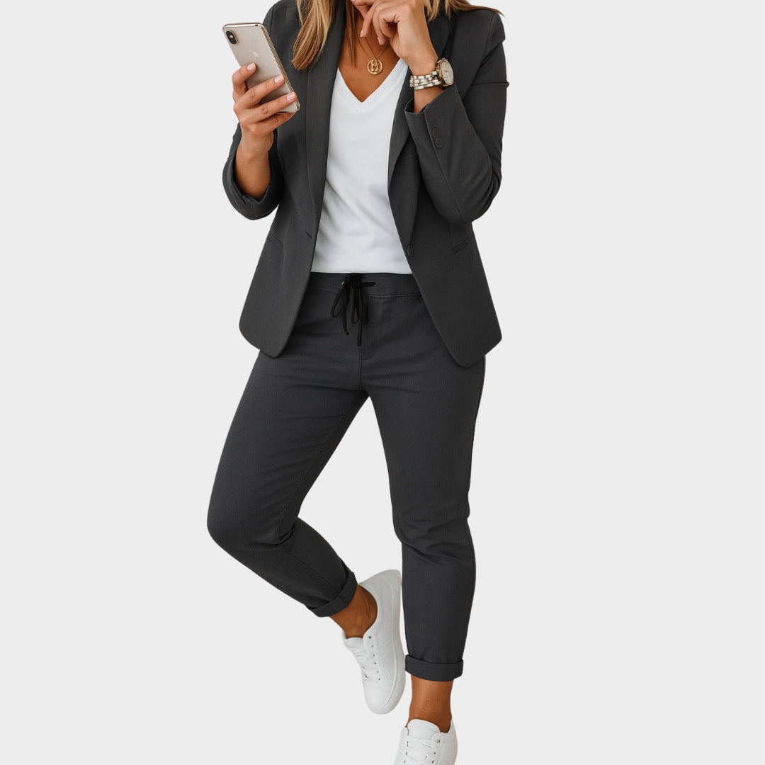 Lina – Išskirtinis Kostiumas