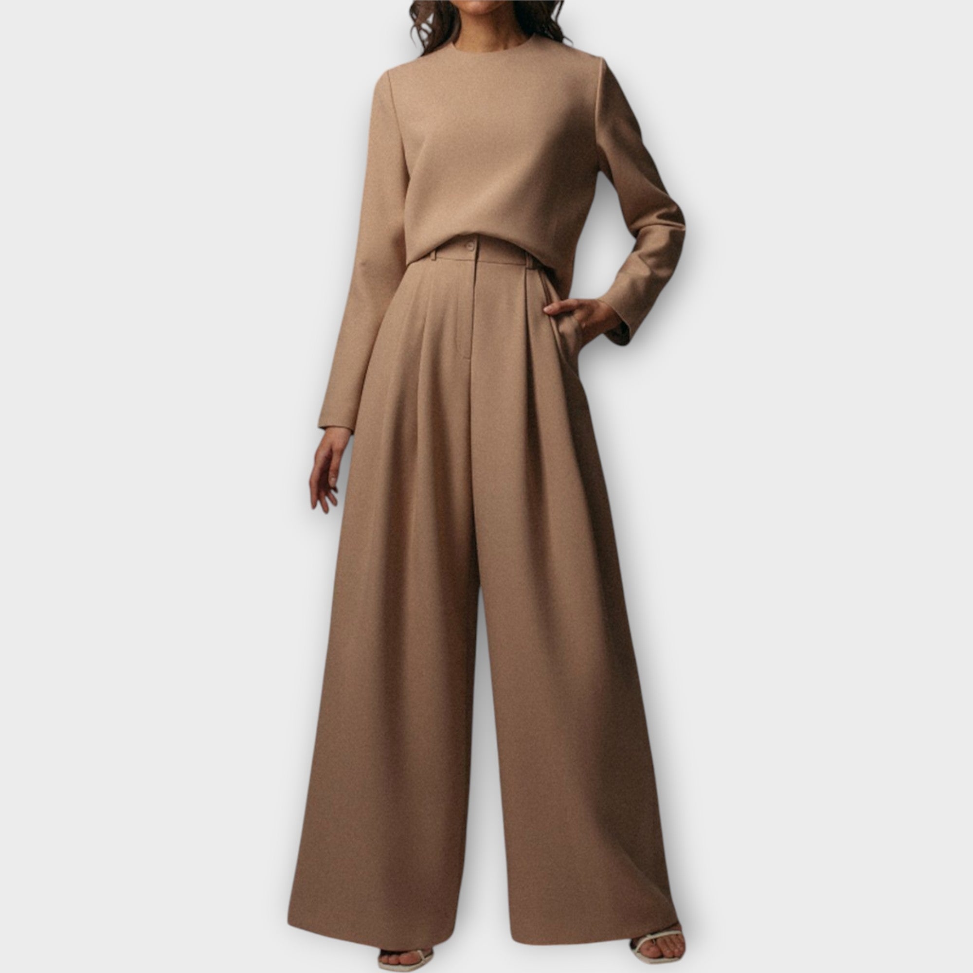 Ugnė - Komplektas su elegantišku paprastumu ir nesenstančiu stiliumi