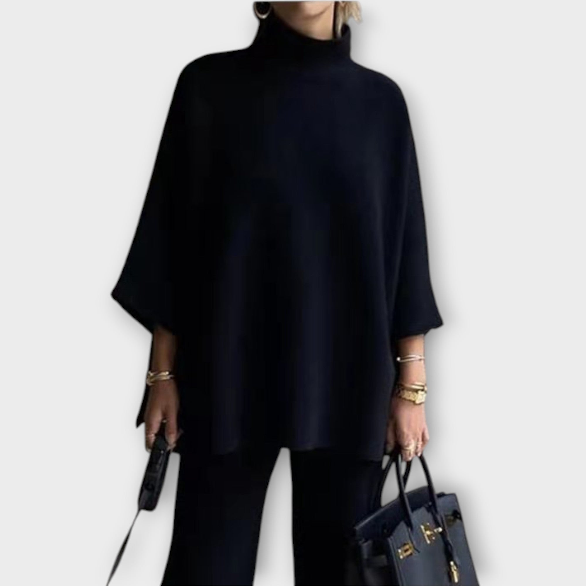 Emilija - Megztas megztinis su laisvu kirpimu ir golfu