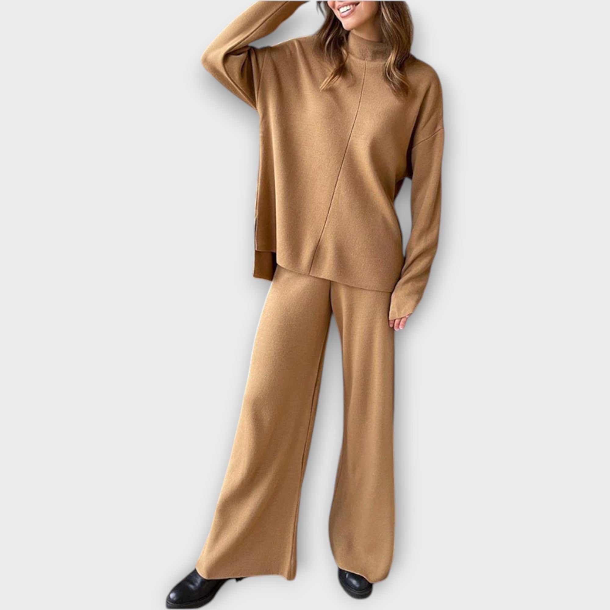 Leva - Komplektas su laisvu kirpimu ir minimalistine estetika