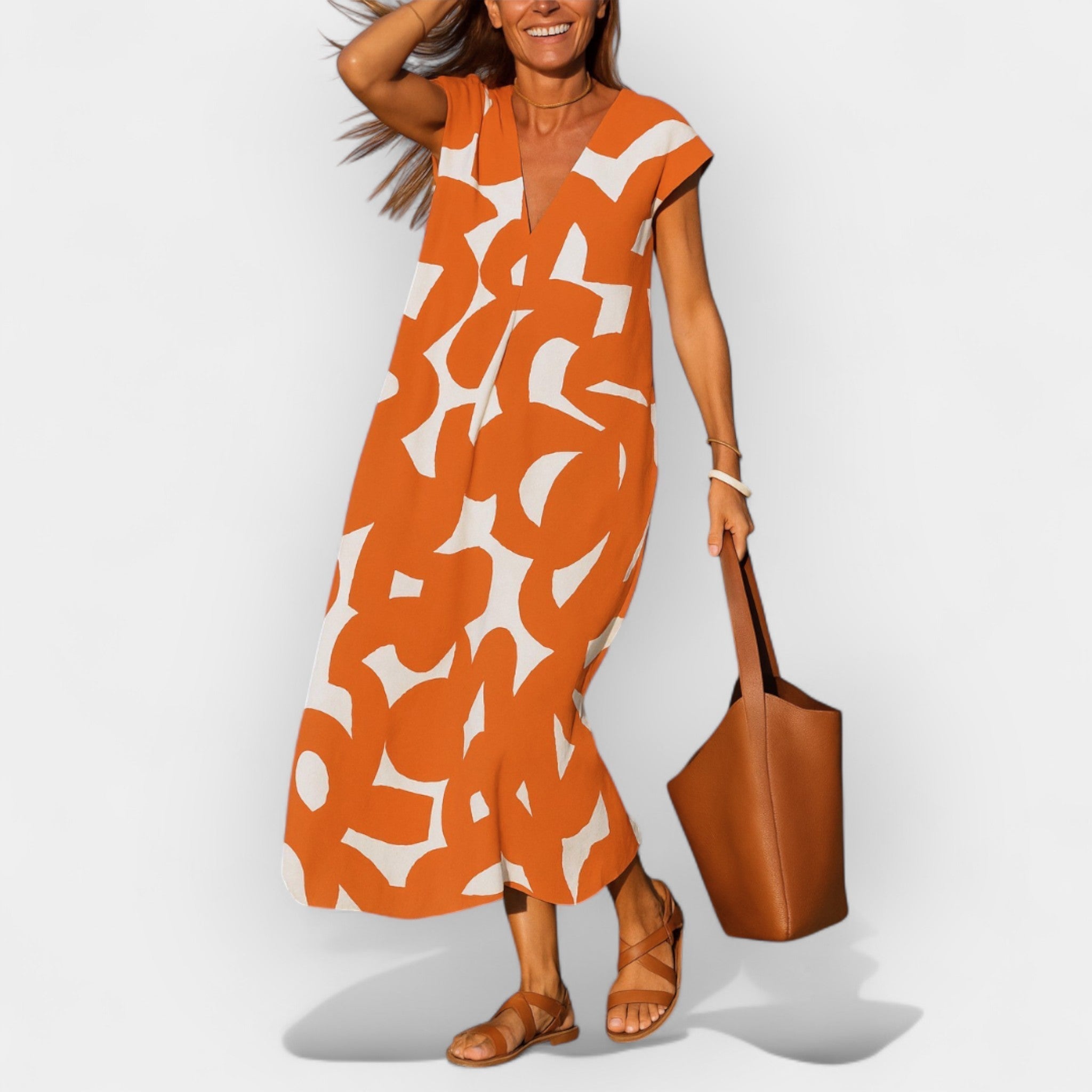 Lengvas Suknelė su V Iškirpte ir Moderniu Dizainu