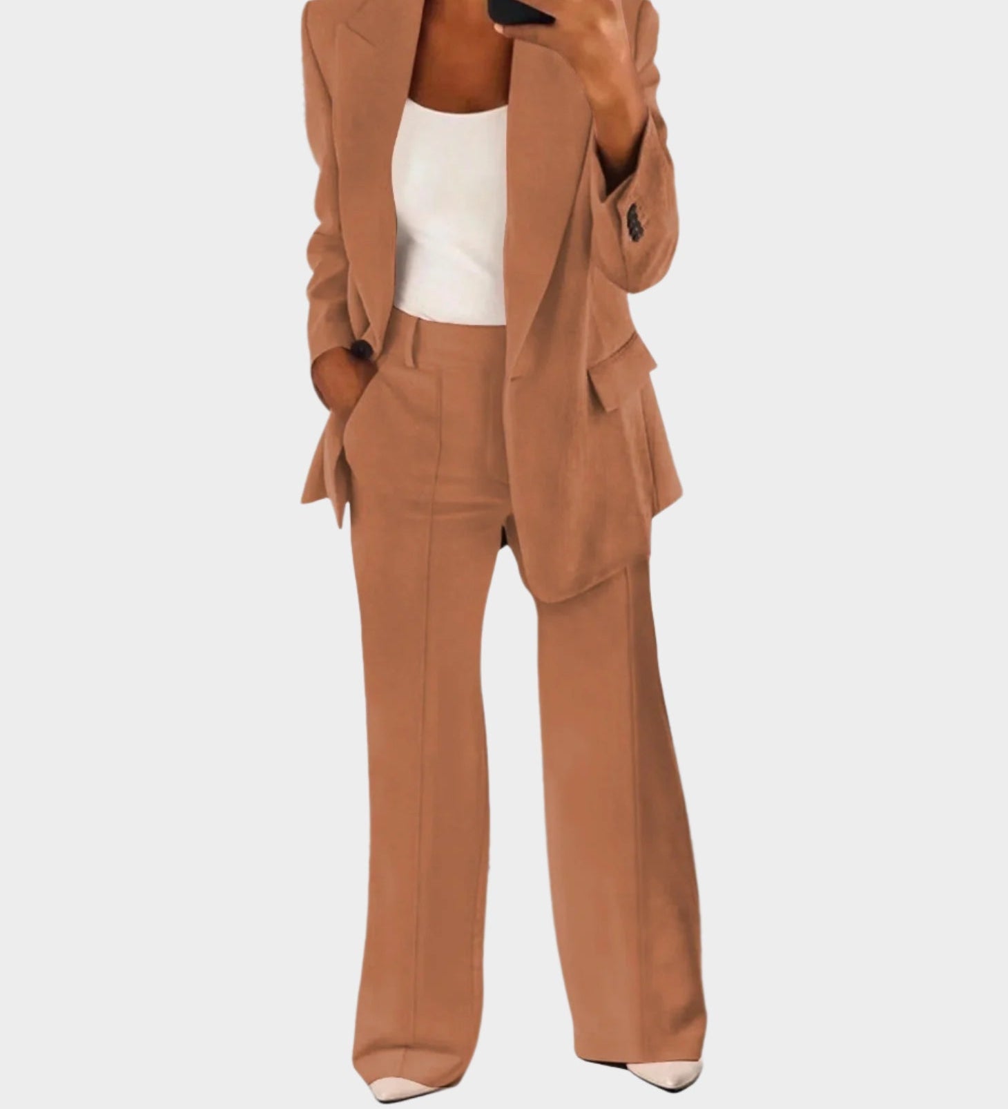 Moteriškas komplektas