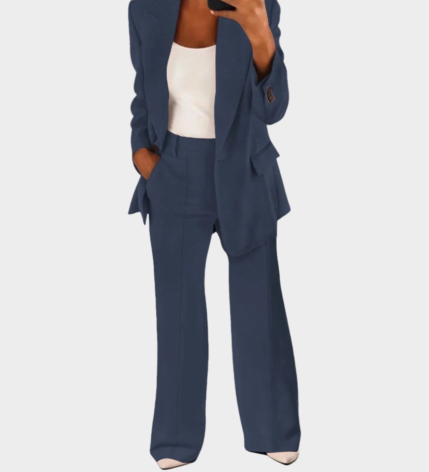 Moteriškas komplektas