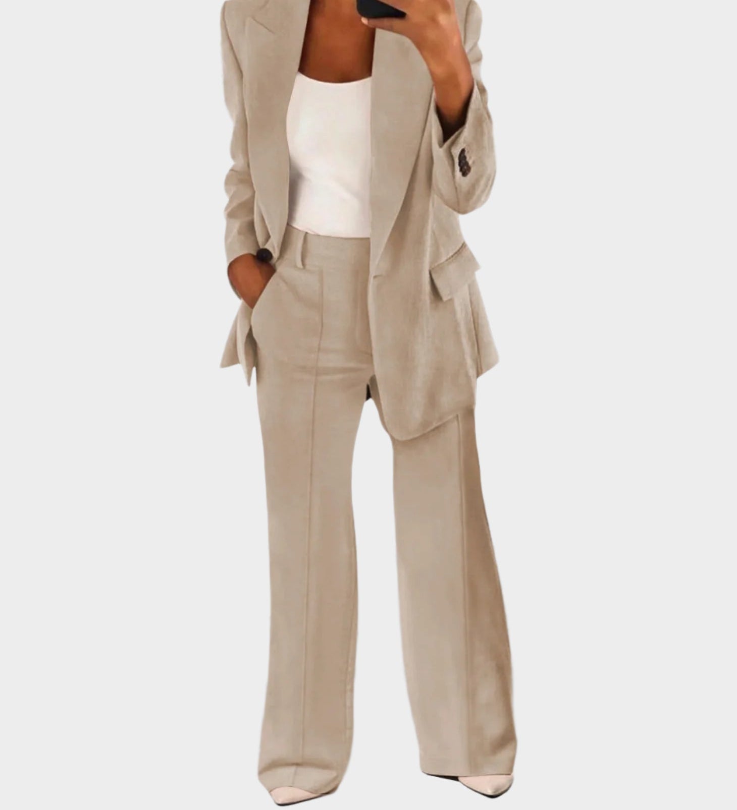 Moteriškas komplektas