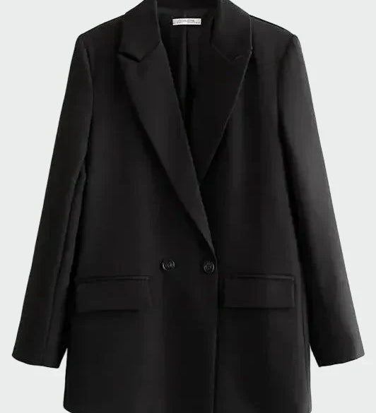 Oversized švarkas su modernia linija