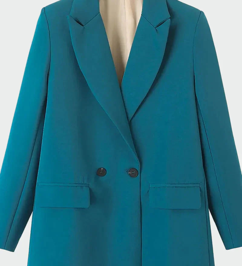 Oversized švarkas su modernia linija