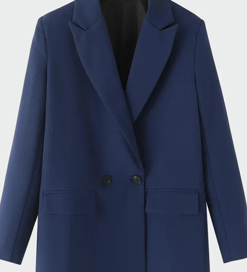 Oversized švarkas su modernia linija