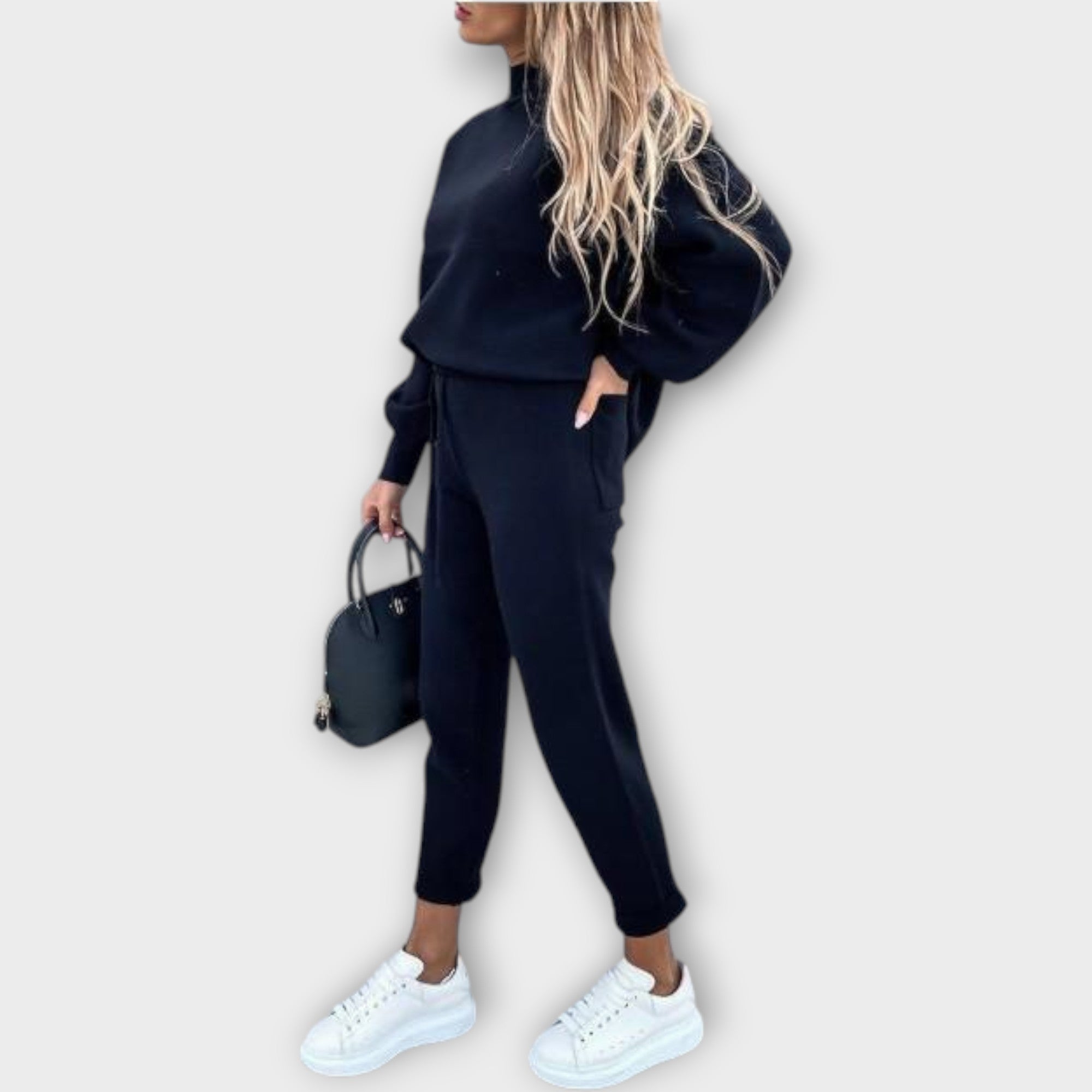 Rūta - Komplektas su patogiu prigludimu ir nesenstančiu rafinuotumu