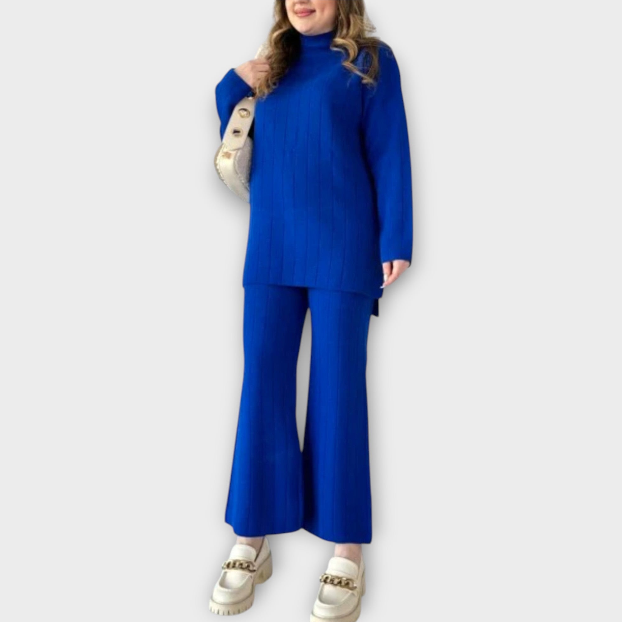 Monika - Megztas komplektas laisvo kirpimo