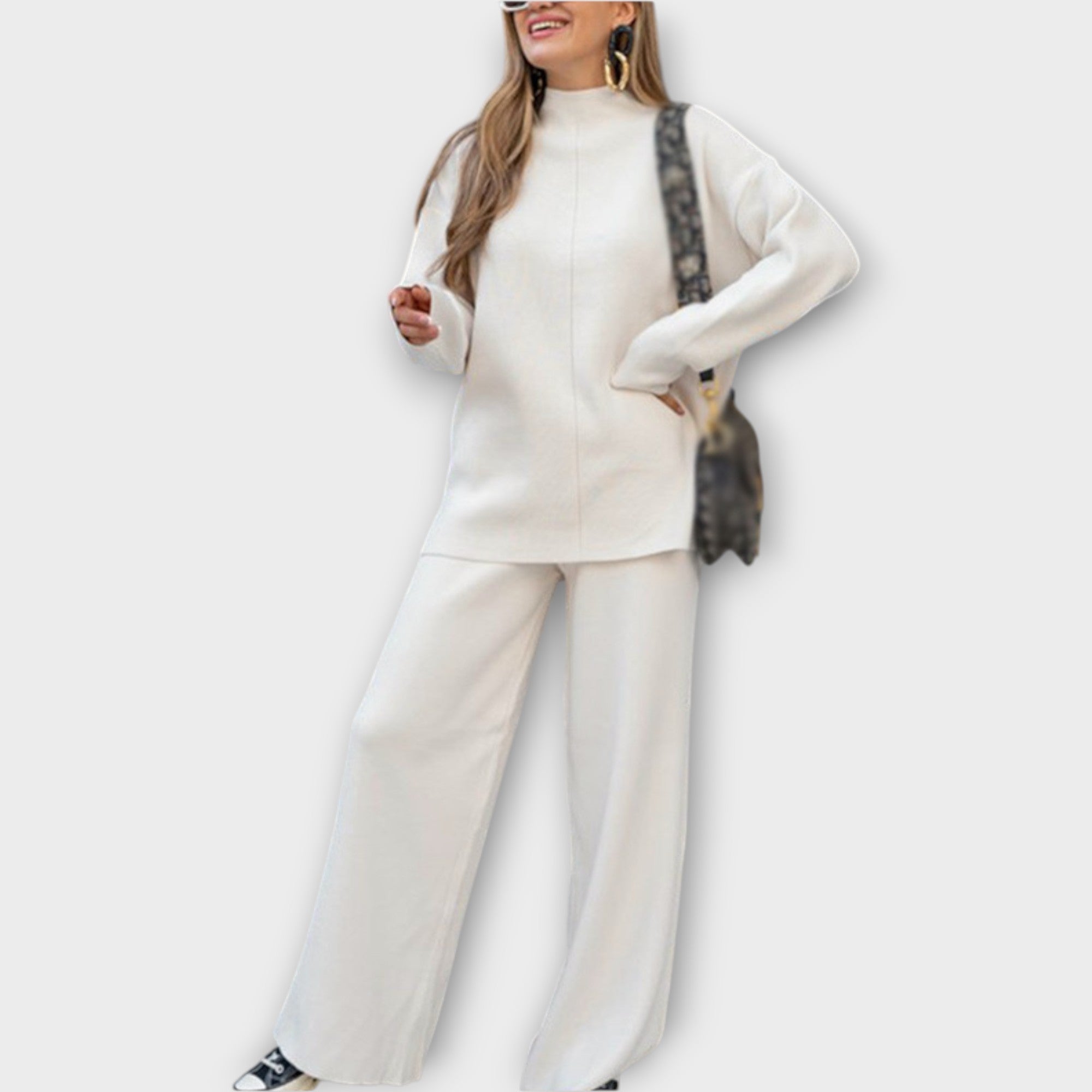 Leva - Komplektas su laisvu kirpimu ir minimalistine estetika